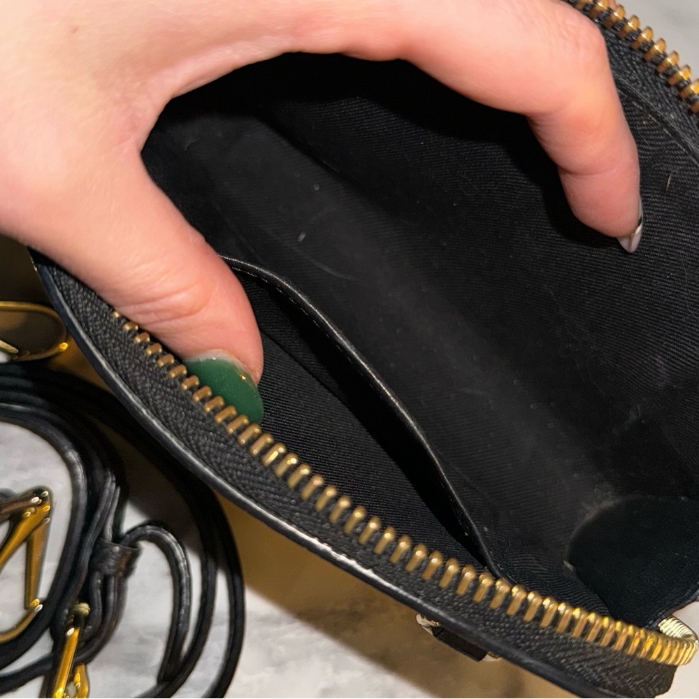 AUTHENTIC BURBERRY CROSSBODY/BELT BAG - Picture 3 of 5